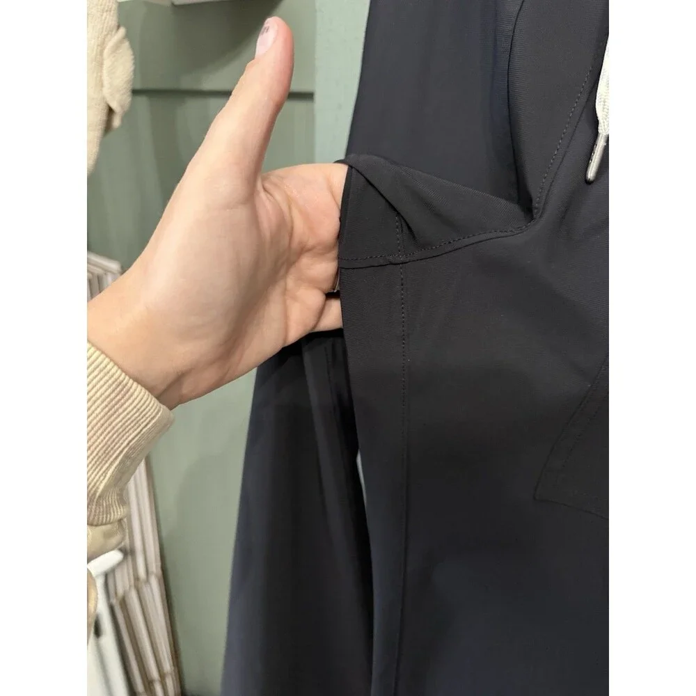 Vuori Miles Jogger Pants Womens Size XS Black Performance Stretch Active VW481 - Picture 4 of 8